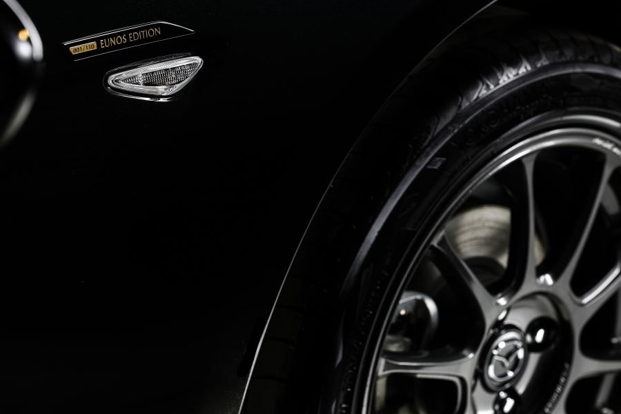 Детали экстерьера Mazda MX-5 Eunos Edition 2020 года  (FR) (фото 3 из 30)